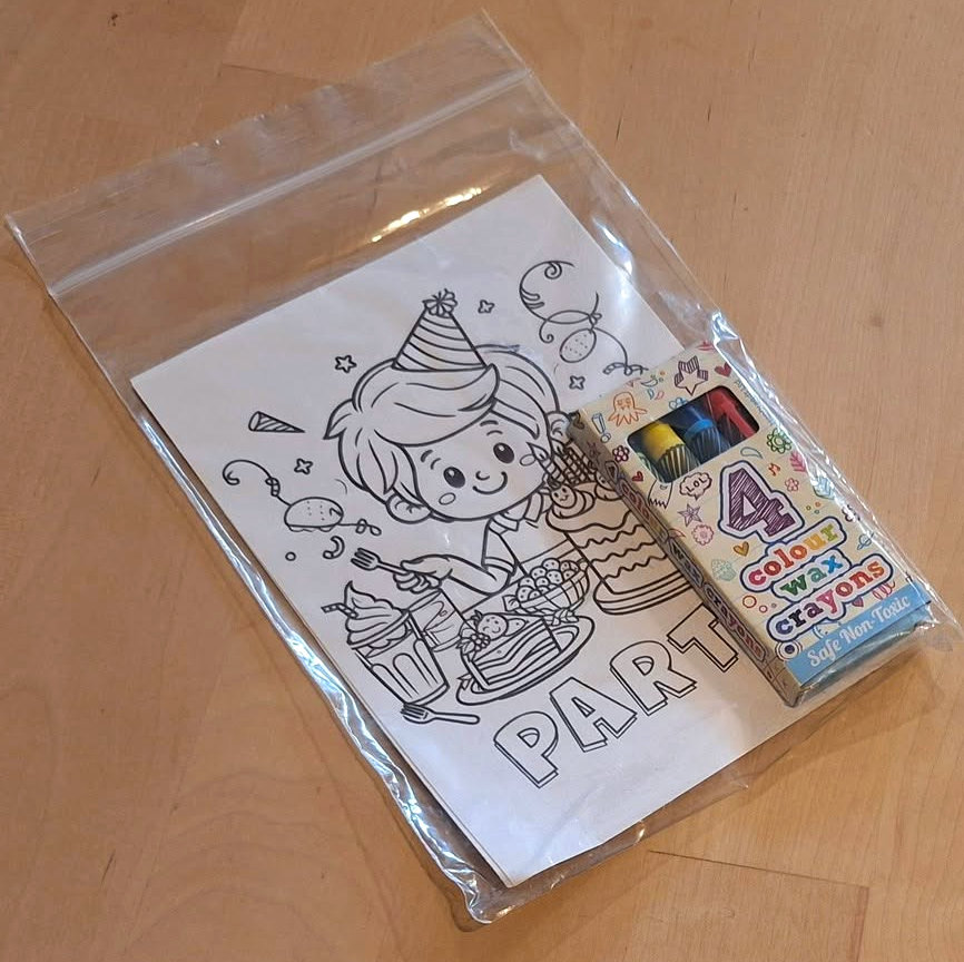 Colouring Set - Party Themed